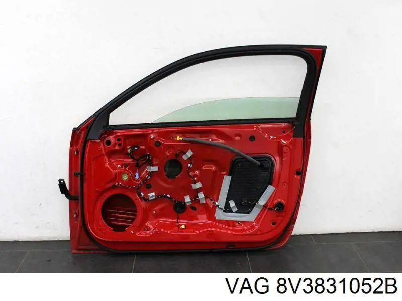 Porta dianteira direita VAG 8V3831052B preço, a partir de 738,91 USD