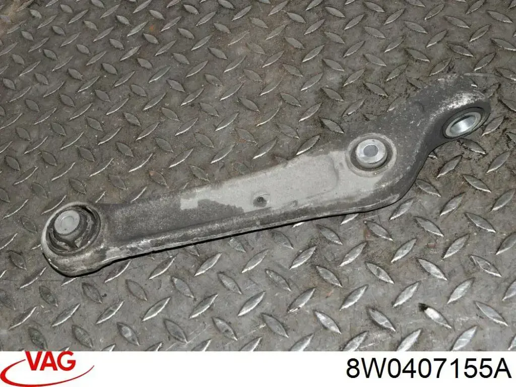 8W0407155A VAG Braço oscilante inferior esquerdo de suspensão dianteira