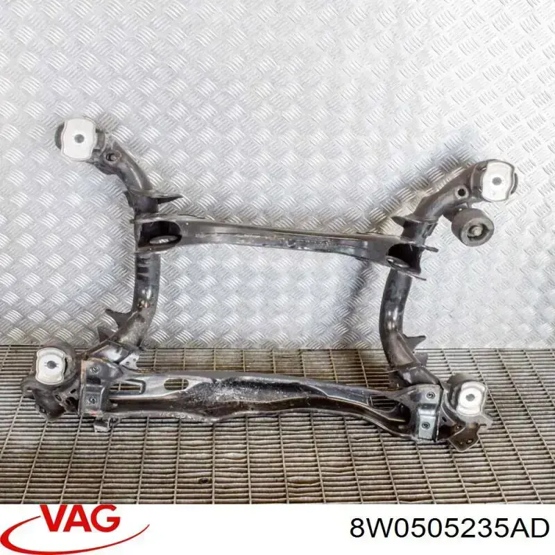 8W0505235AD VAG Viga de suspensão traseira (plataforma veicular)