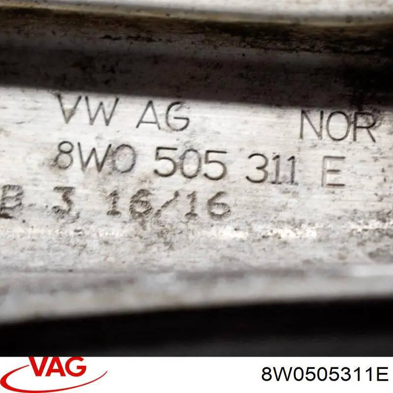 Compre 8W0505311E VAG Braço oscilante inferior esquerdo de suspensão traseira/direita
