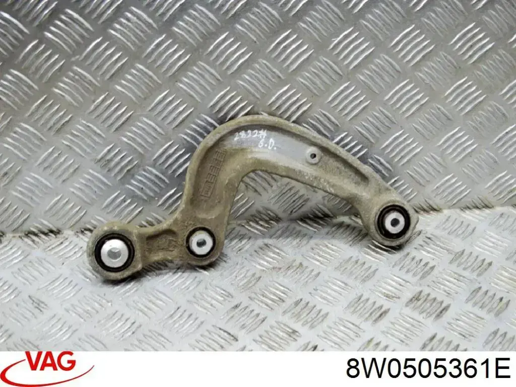 Braço oscilante inferior esquerdo de suspensão traseira VAG 8W0505361E preço, a partir de 47,67 USD