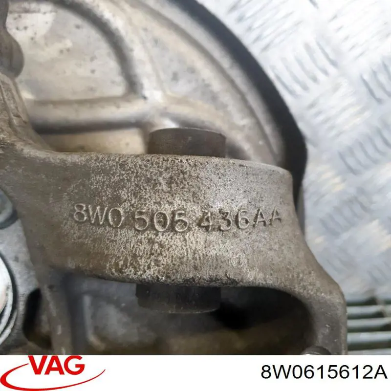 Compre 8W0615612A VAG Proteção direita do freio de disco traseiro
