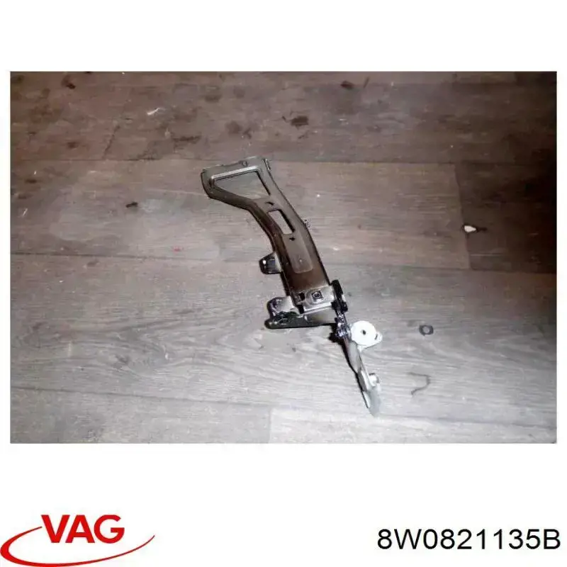 8W0821135B VAG Consola dianteira de fixação do pára-lama dianteiro esquerdo