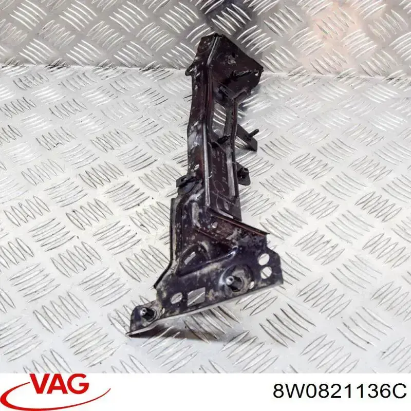 Consola dianteira de fixação do pára-lama dianteiro direito VAG 8W0821132B preço, a partir de 51,66 USD