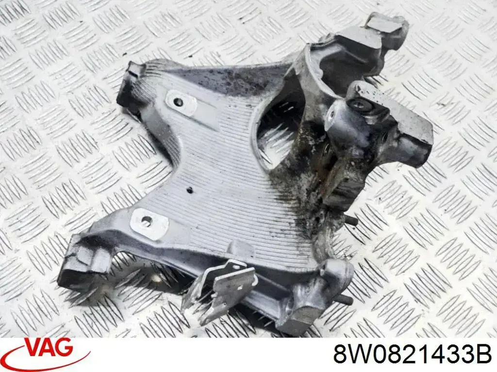 Consola traseira de fixação do pára-lama dianteiro esquerdo VAG 8W0821433A preço, a partir de 23,26 USD