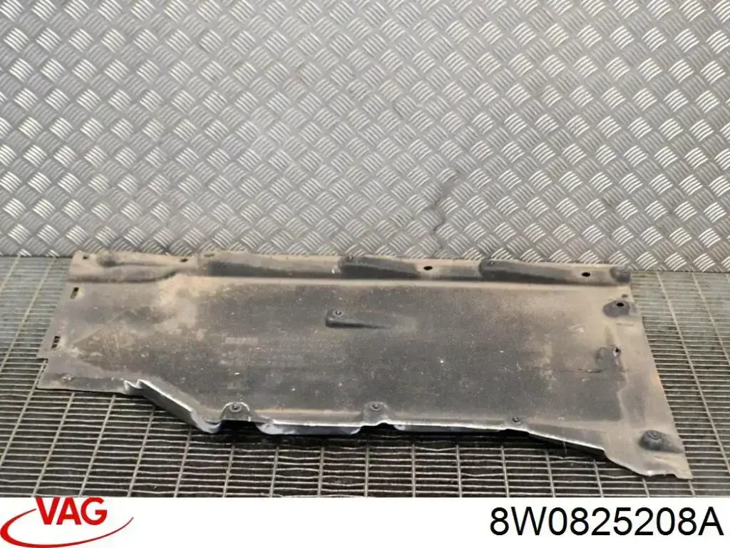 Proteção de fundo direita VAG 8W0825208A preço, a partir de 107,40 USD