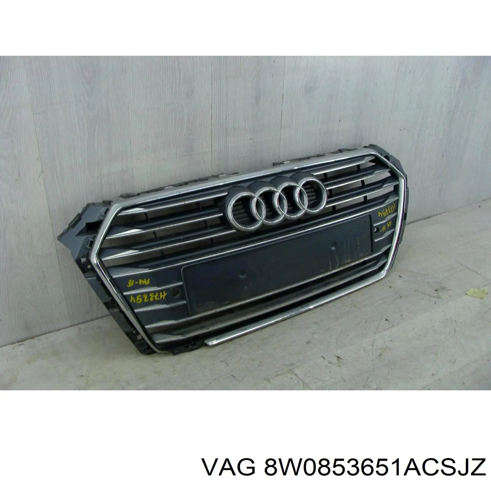 8W0853651ACSJZ VAG Grelha do radiador