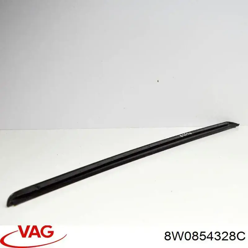 Moldura direita de pára-brisas VAG 8W0854328C9B9 preço, a partir de 31,51 USD