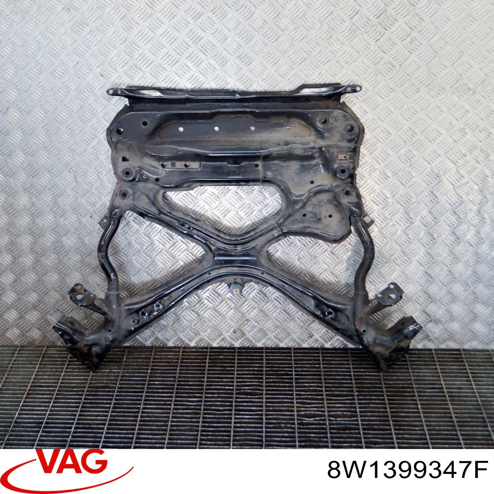 8W1399347F VAG Viga de suspensão dianteira (plataforma veicular)