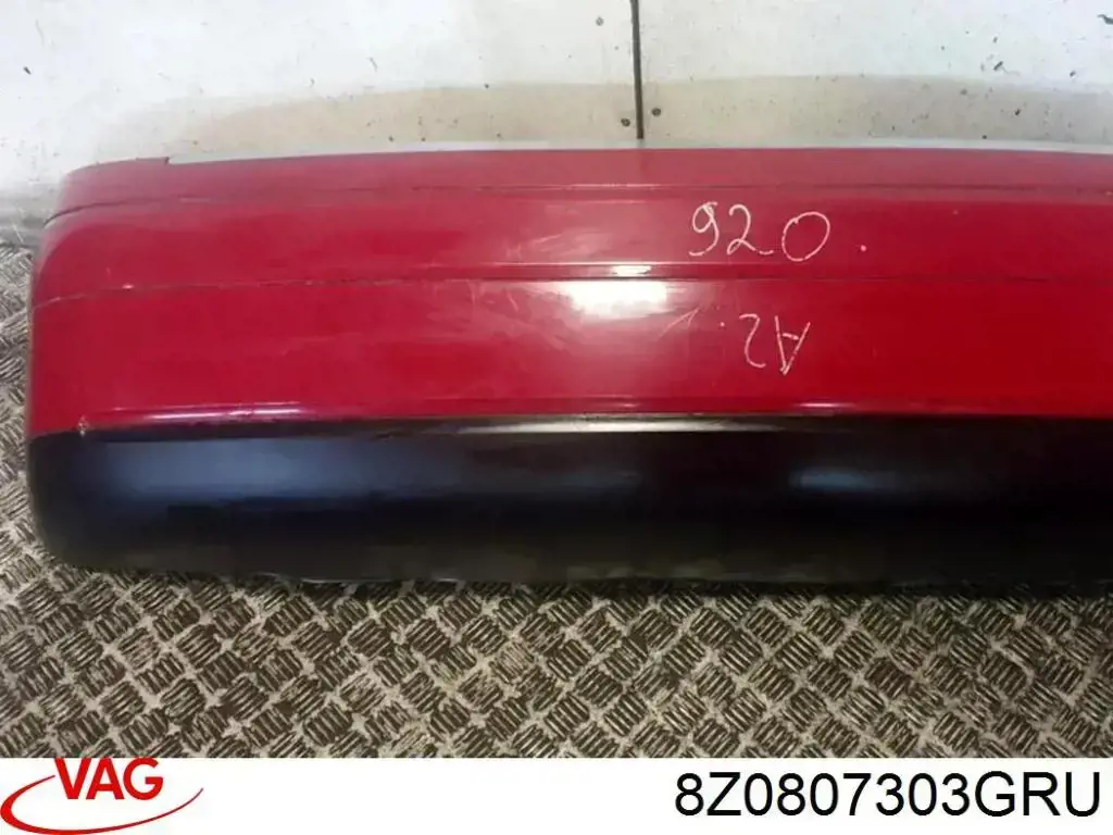 8Z0807303GRU VAG Pára-choque traseiro