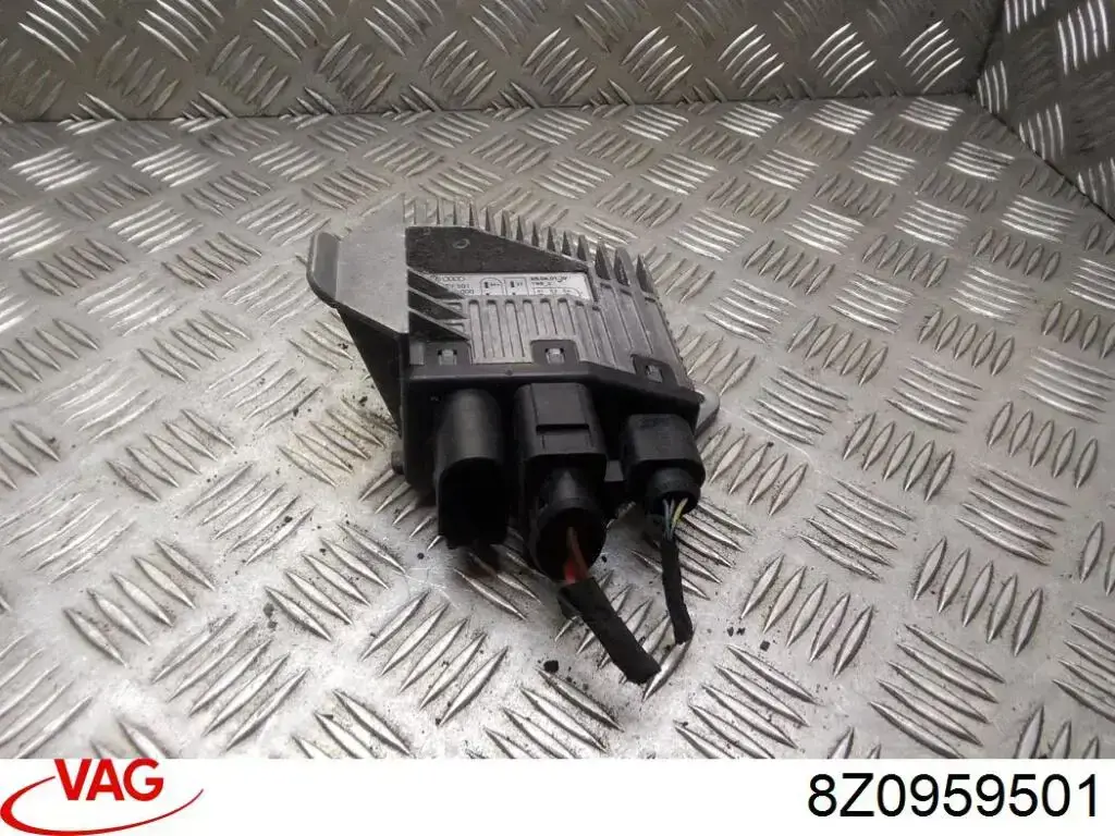 Regulador de revoluções de ventilador de esfriamento (unidade de controlo) VAG 8Z0959501 preço, a partir de 93,64 USD