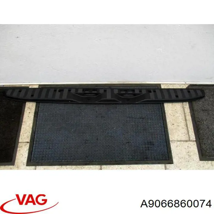 A9066860074 VAG Placa sobreposta de estribo