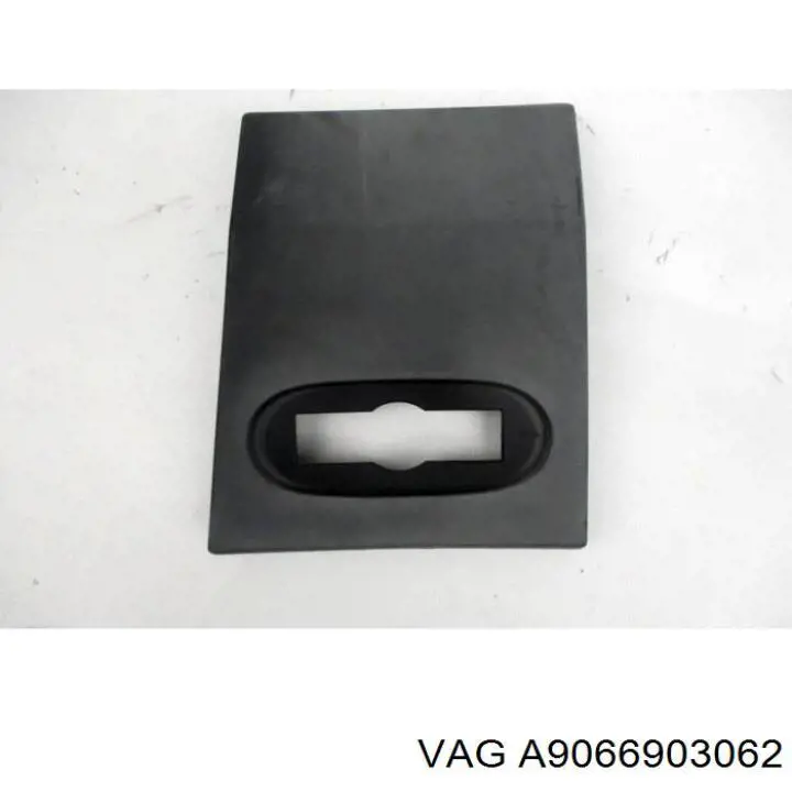 A9066903062 VAG Placa sobreposta externa dianteira esquerda de suporte de carroçaria