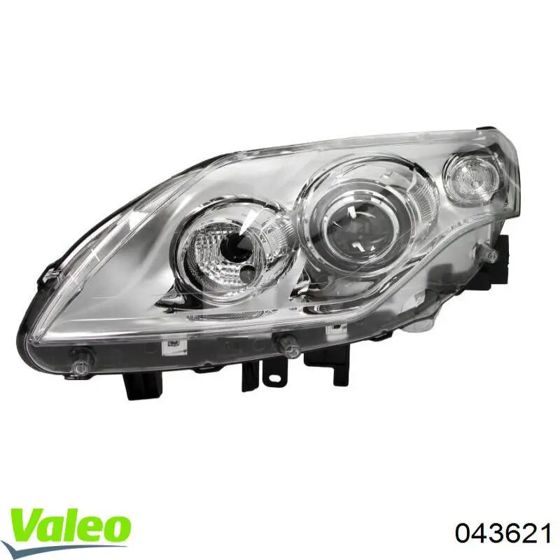 Luz esquerda 260600040R Renault (RVI)