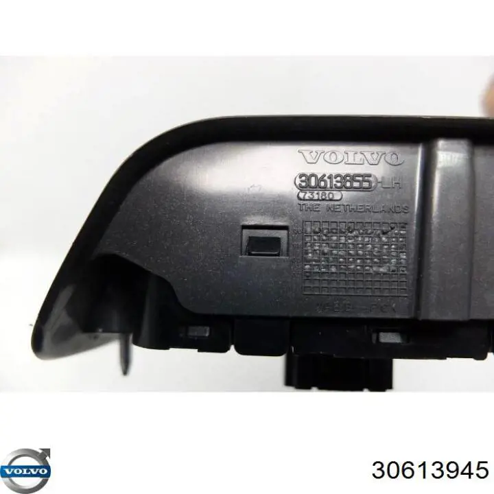  Volvo 30613945