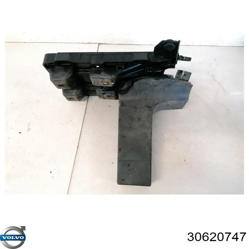 30620747 Volvo 