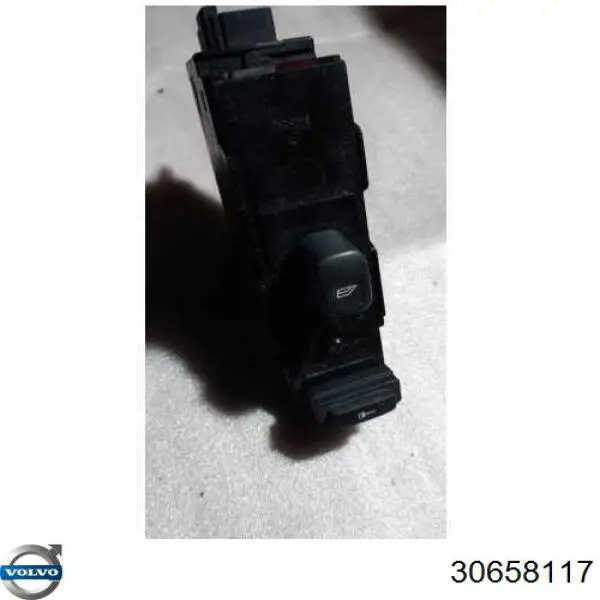 8682837 Volvo Botão dianteiro direito de ativação de motor de acionamento de vidro