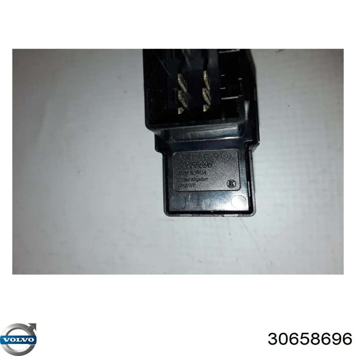 Compre 30658696 Volvo Botão traseiro de ativação de motor de acionamento de vidro