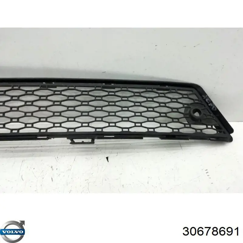 Grelha do radiador Volvo 30678691 preço, a partir de 49,41 USD