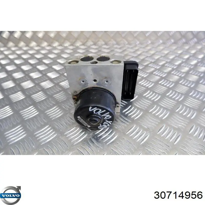 30714956 Volvo 