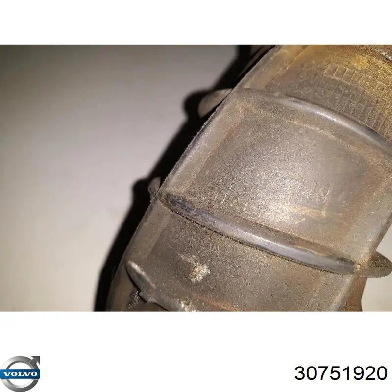 Cano derivado do sistema de recirculação dos gases de escape EGR Volvo 30751920 preço, a partir de 46,05 USD