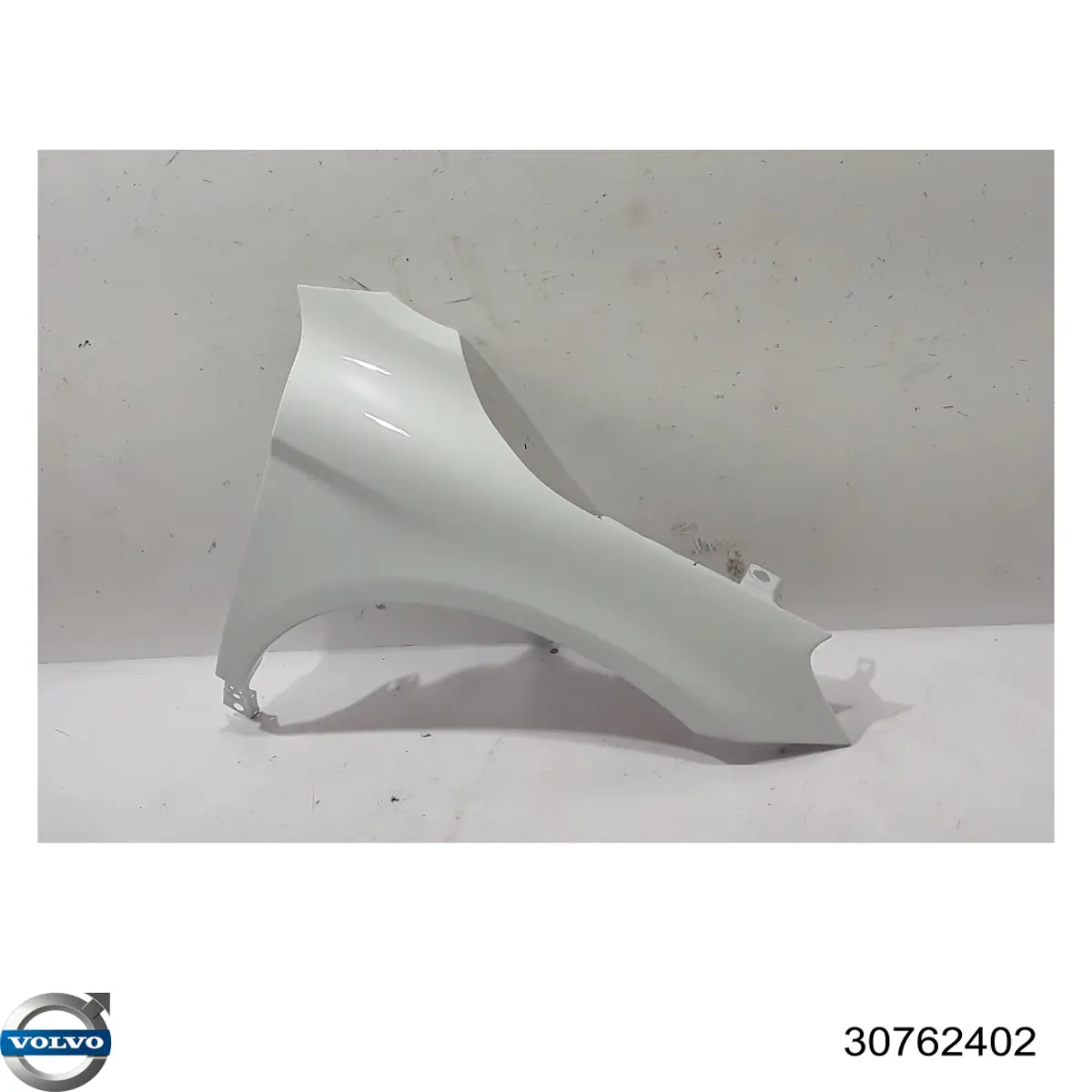 Pára-lama dianteiro direito Volvo 30762402 preço, a partir de 114,70 USD
