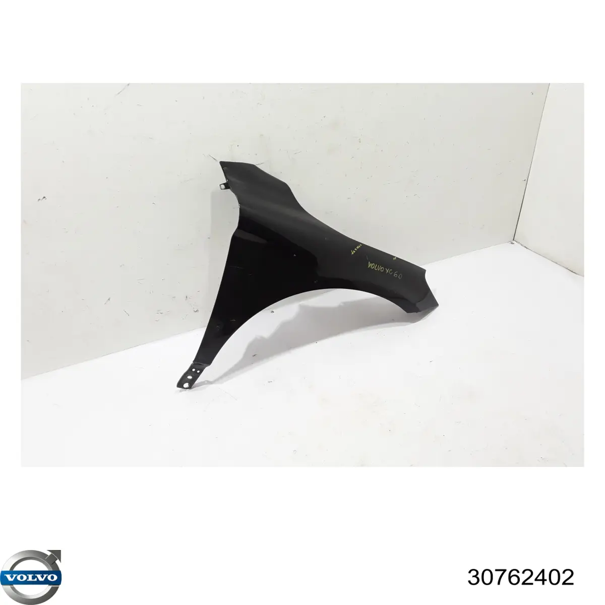 Pára-lama dianteiro direito Volvo 30762402