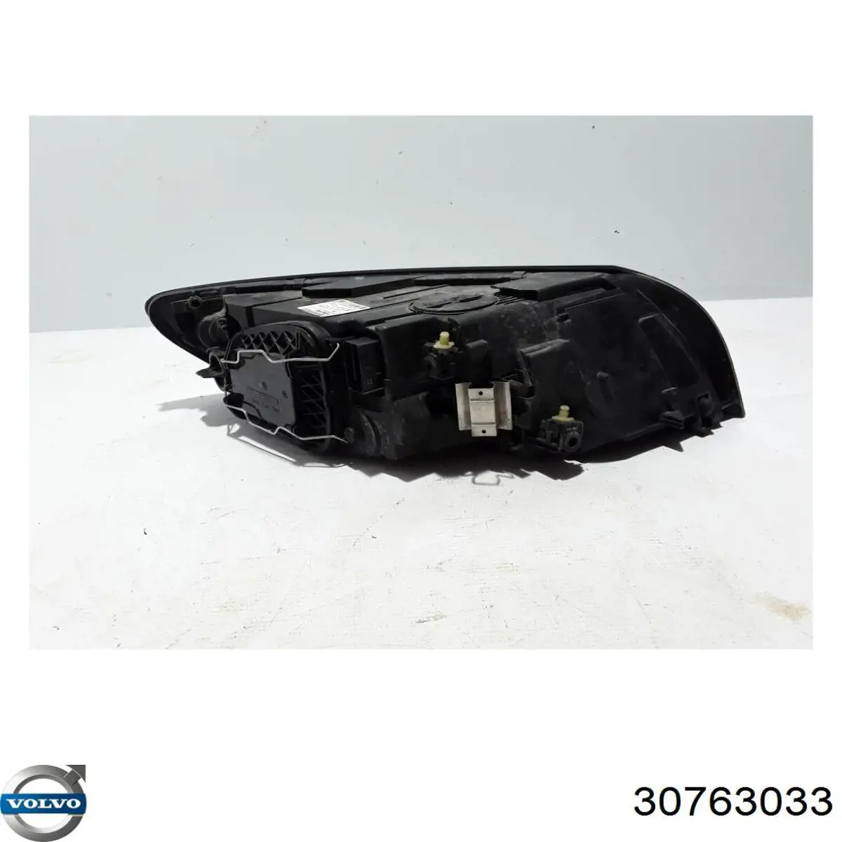 Luz esquerda Volvo 30763033 preço, a partir de 192,72 USD