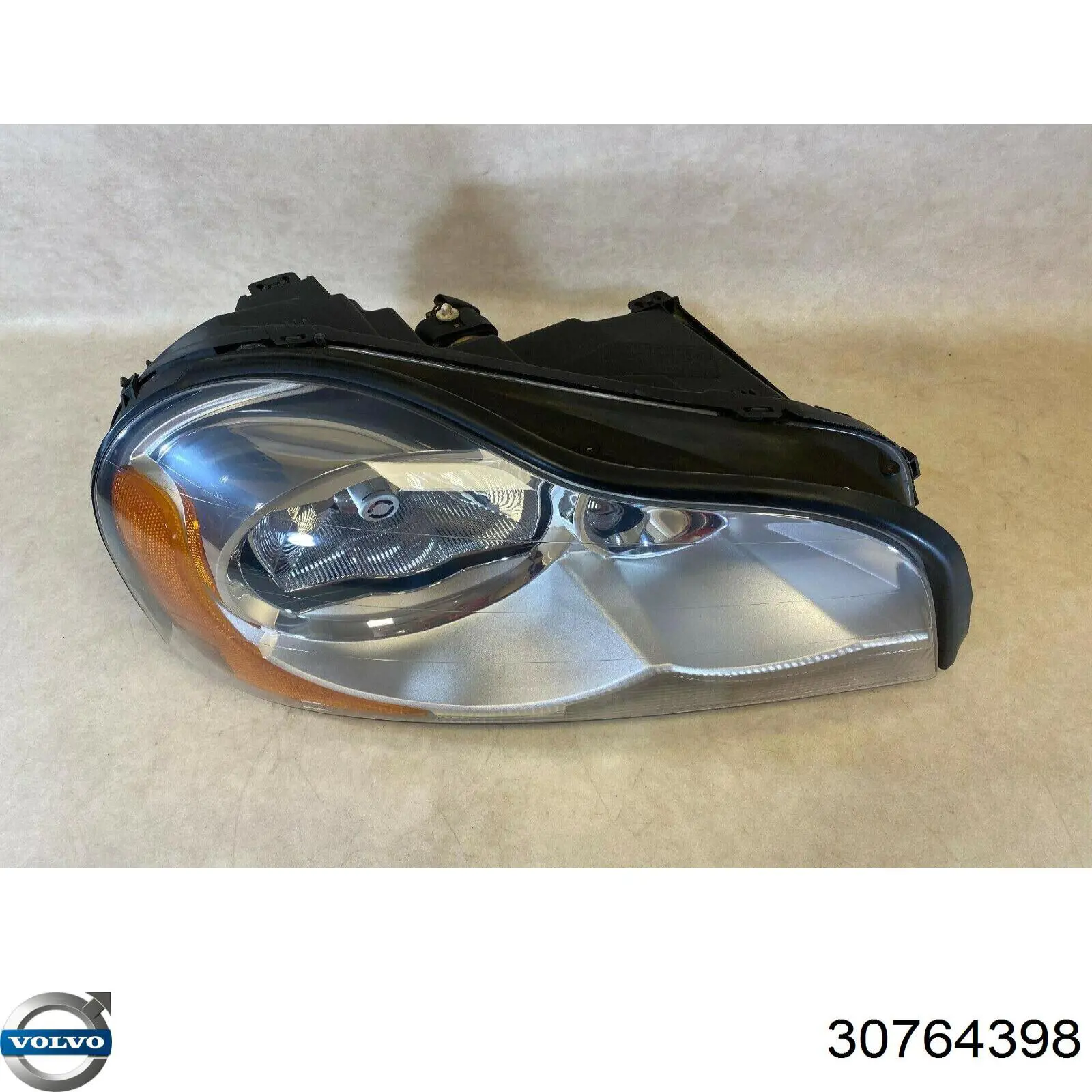 Luz direita 30764398 Volvo