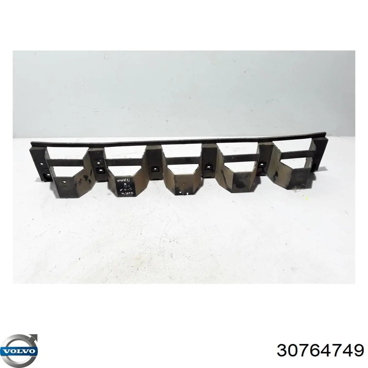 30764749 Volvo 