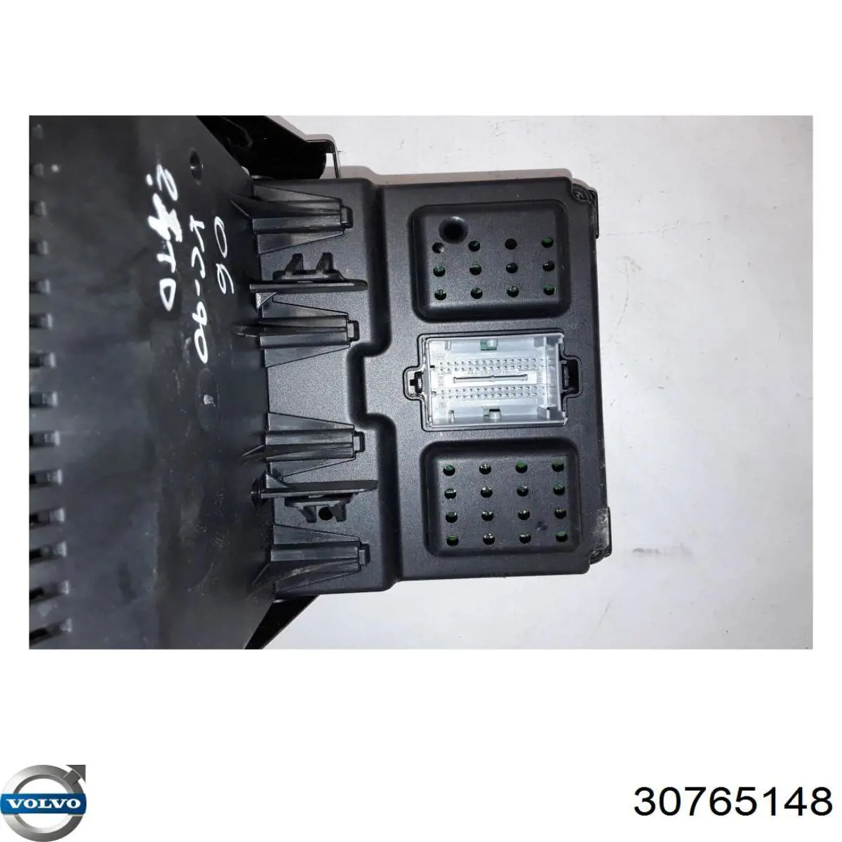 30728357 Volvo Unidade de dispositivos de segurança