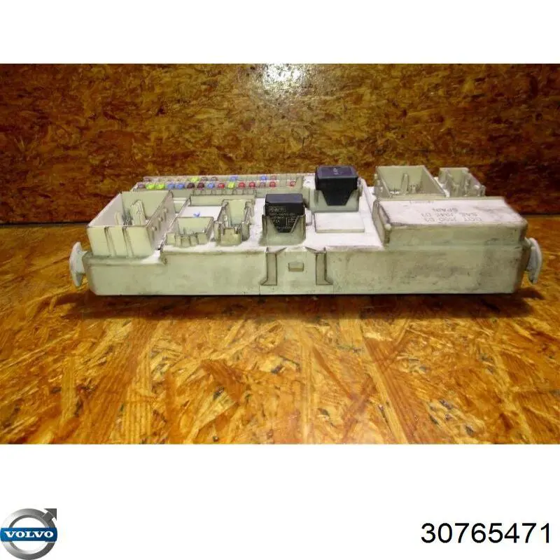 30765471 Volvo Unidade traseira do salão de dispositivos de segurança