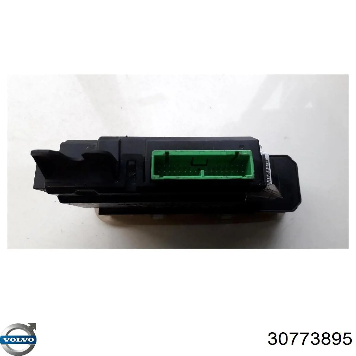 Unidade de botões dianteira esquerda de controlo de elevador de vidro Volvo 30773895 preço, a partir de 73,21 USD