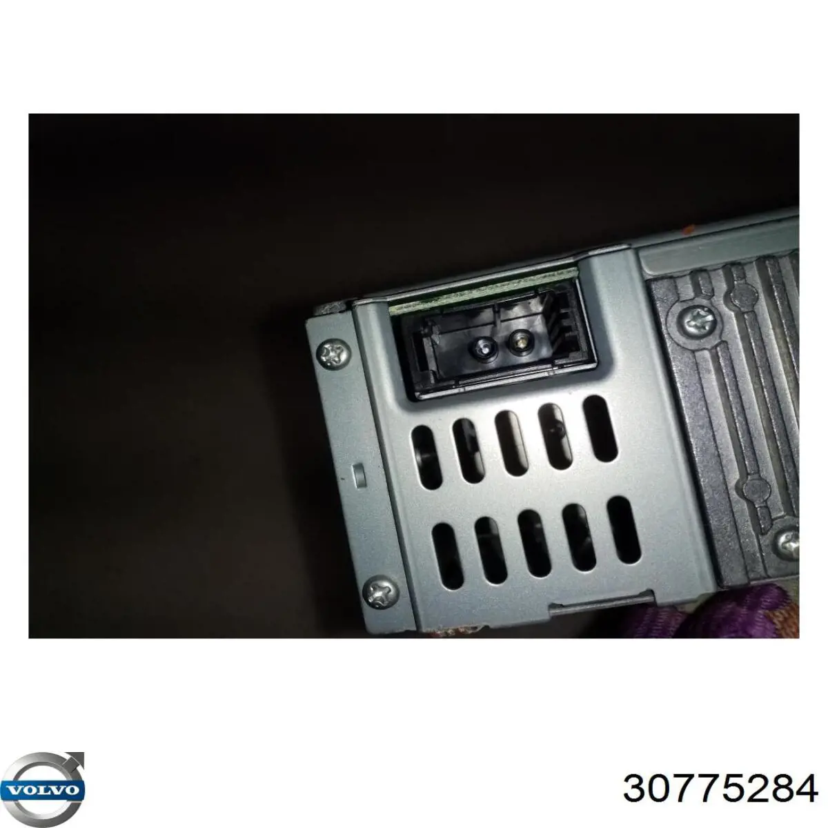 30752578 Volvo Aparelhagem de som (rádio AM/FM)