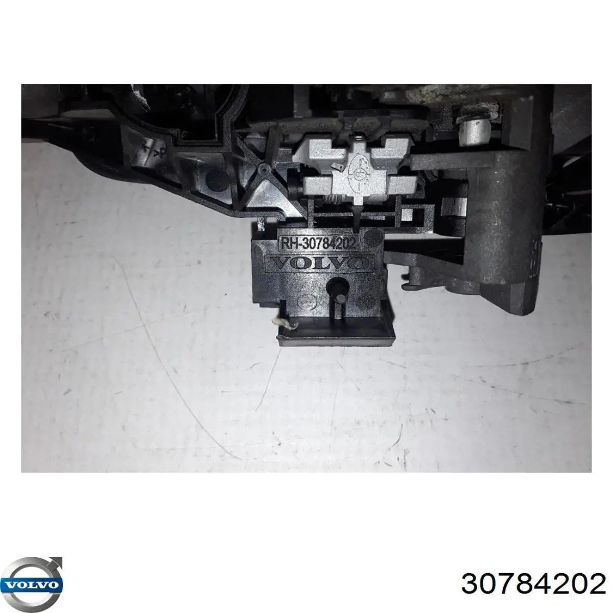 Suporte de maçaneta externa da porta traseira esquerda Volvo 30784202 preço, a partir de 42,64 USD