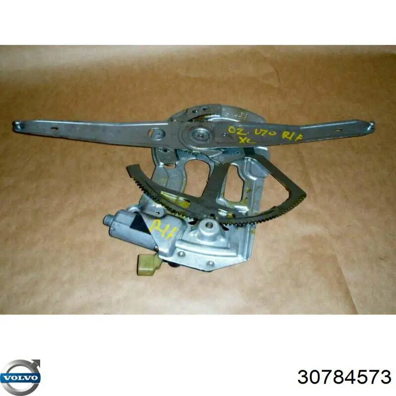 Mecanismo de acionamento de vidro da porta dianteira direita Volvo 30784573 preço, a partir de 82,11 USD