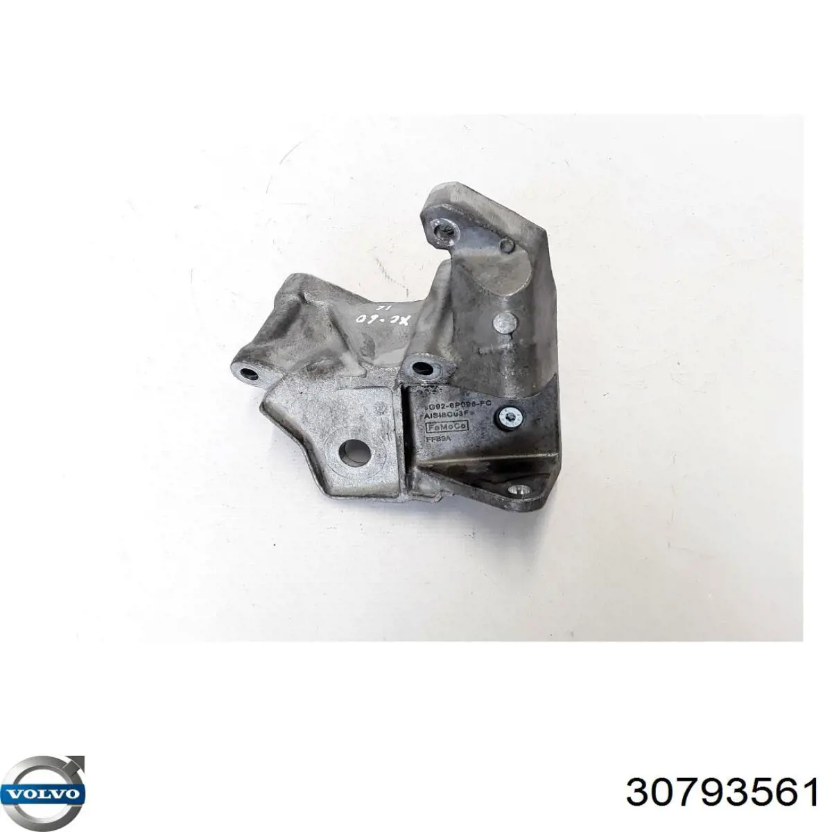 30793561 Volvo Consola de coxim (apoio) direita de motor