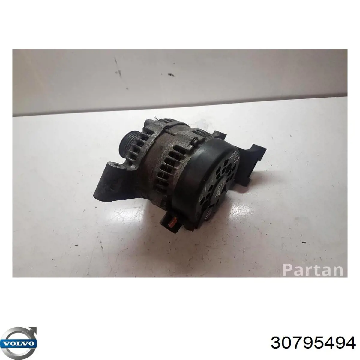 Compre 30795494 Volvo Polia do gerador