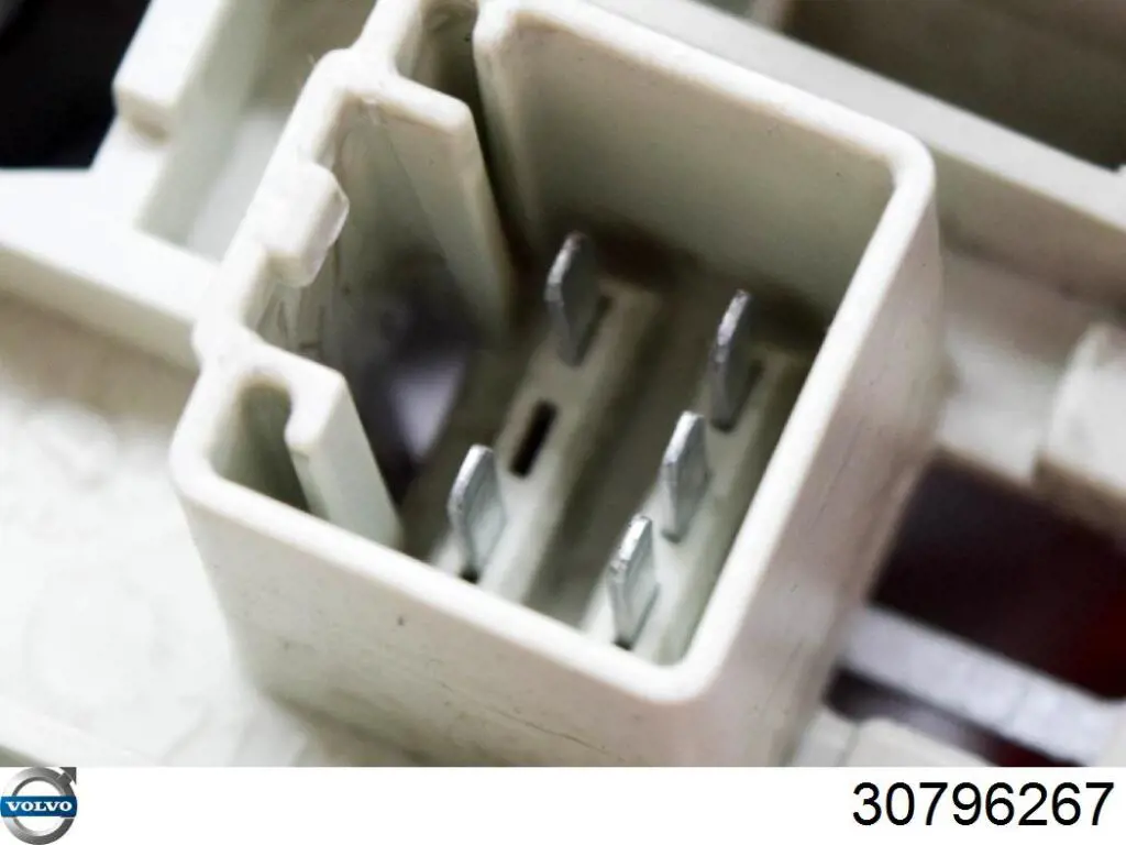 Lanterna traseira esquerda externa 30796267 Volvo