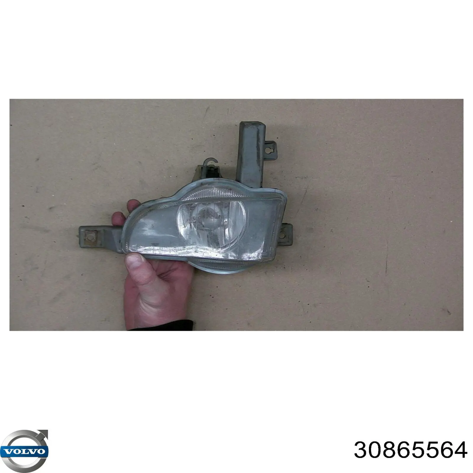 Luzes de nevoeiro esquerdas Volvo 30865564 preço, a partir de 62,75 USD