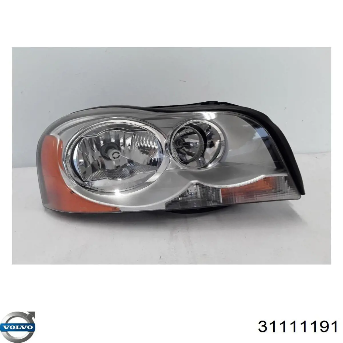 Luz direita Volvo 31111191