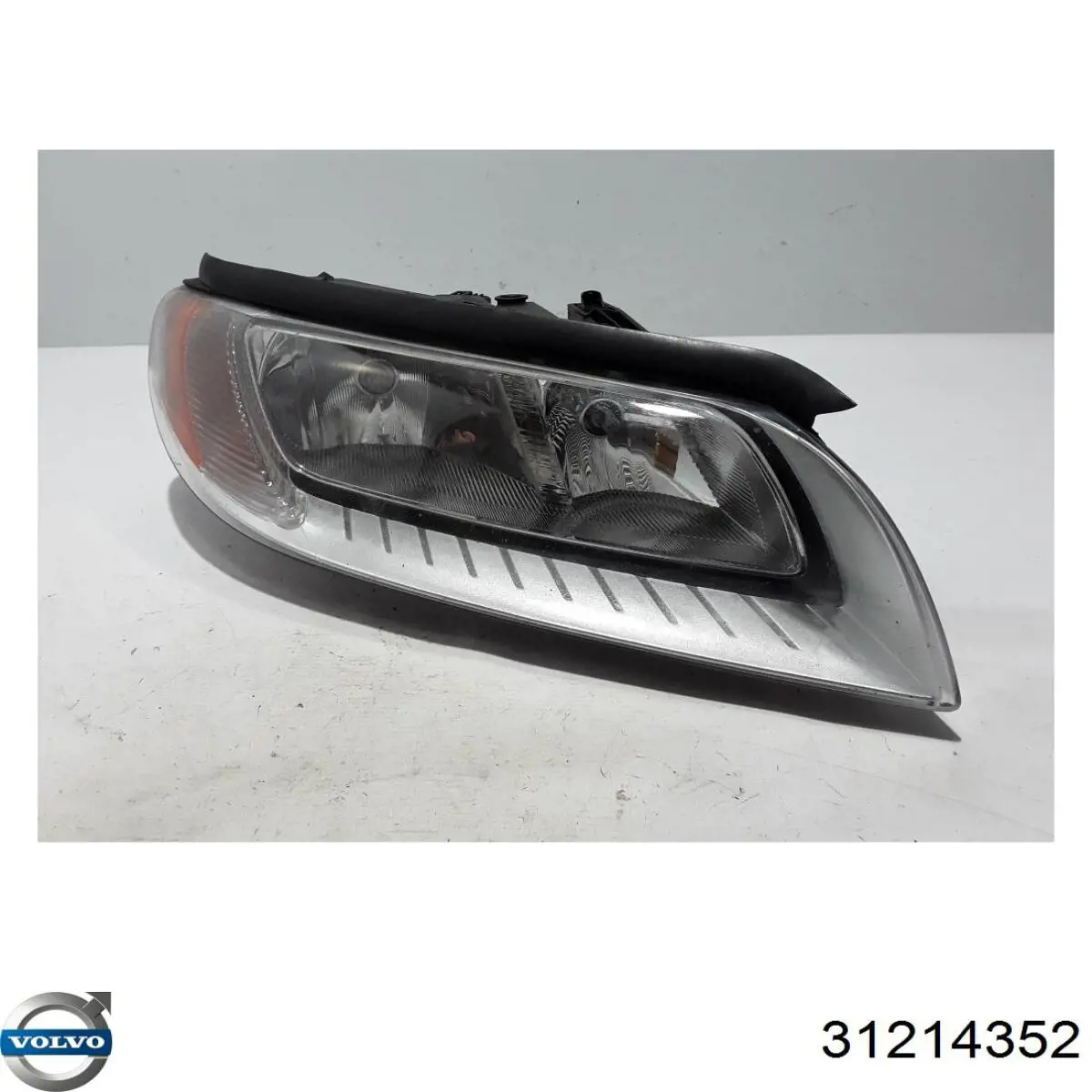 Luz direita Volvo 31214352 preço, a partir de 256,99 USD