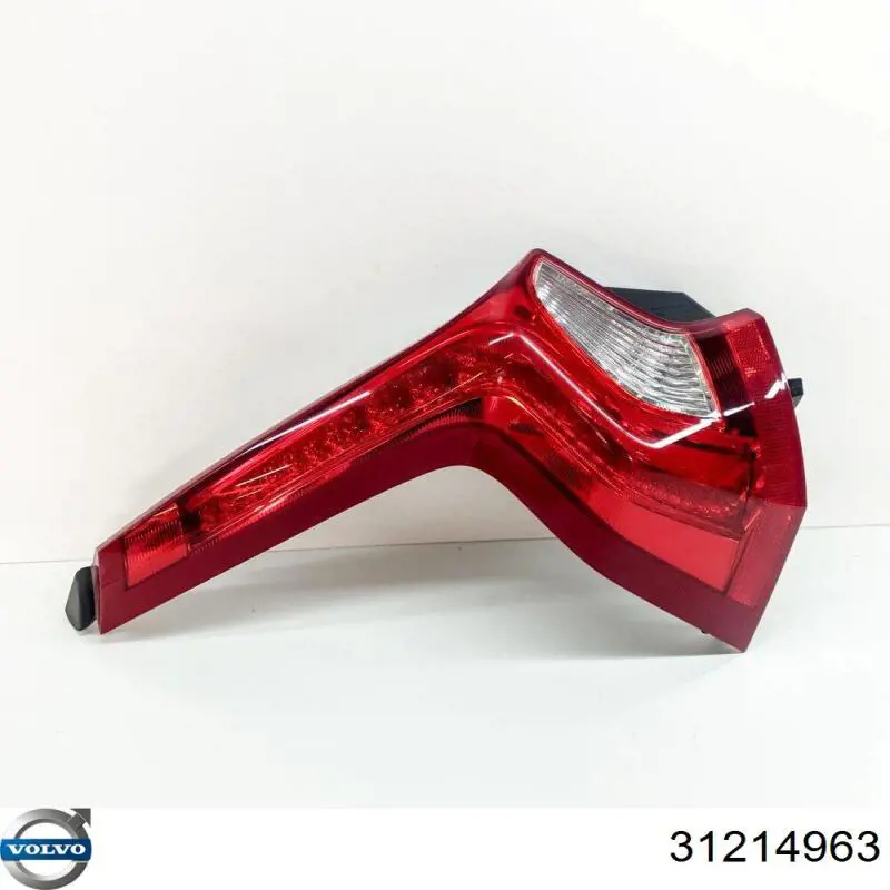 Lanterna traseira esquerda Volvo 31214963
