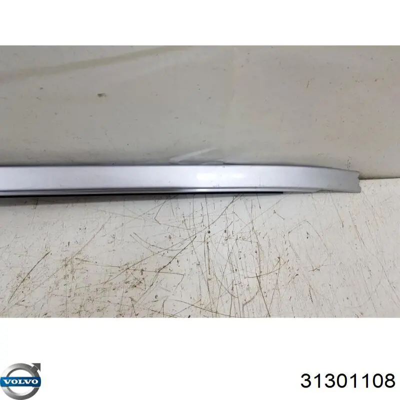 31301108 Volvo Porta-bagagem do teto esquerdo