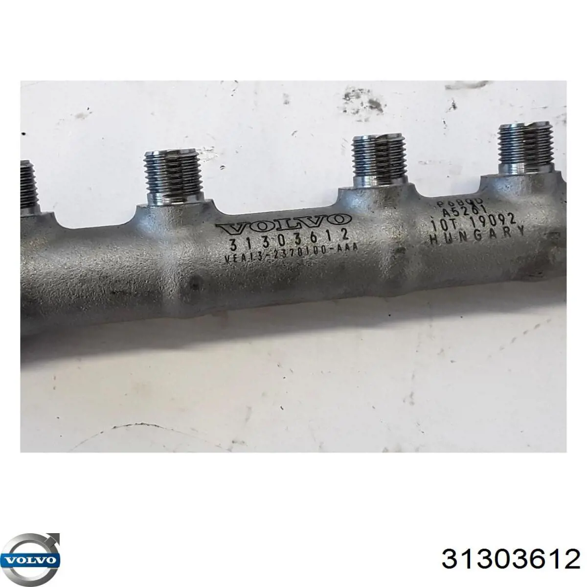 31303612 Volvo Distribuidor de combustível (rampa)