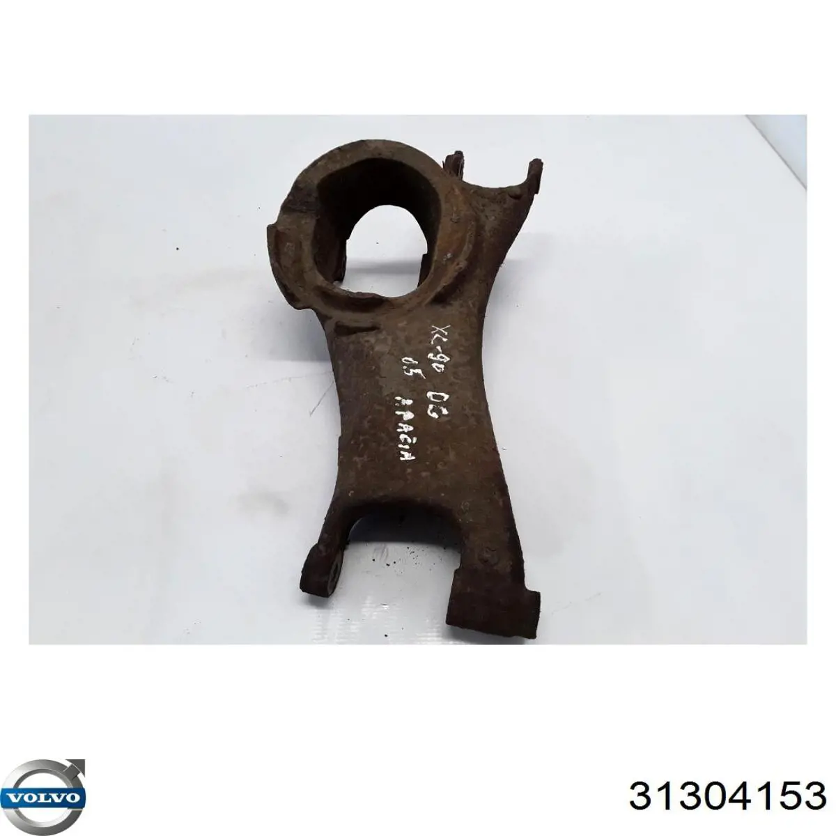 31304153 Volvo Braço oscilante inferior direito de suspensão traseira