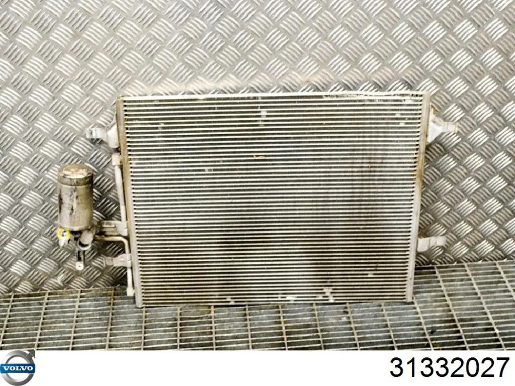 Radiador de aparelho de ar condicionado 31332027 Volvo
