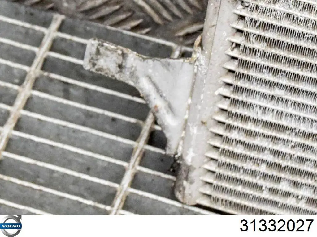 Radiador de aparelho de ar condicionado 31332027 Volvo