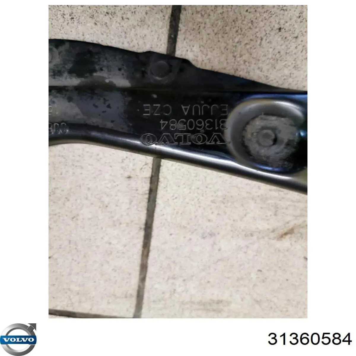 Braço oscilante superior esquerdo/direito de suspensão traseira 31360584 Volvo