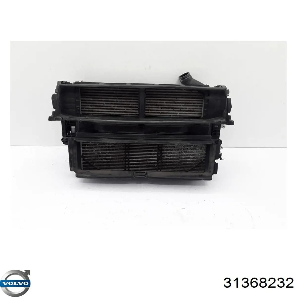 Radiador de esfriamento de motor 31368232 Volvo
